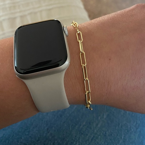 ✨Gold Plated Paperclip Bracelet with toggle - Picture 2 of 3